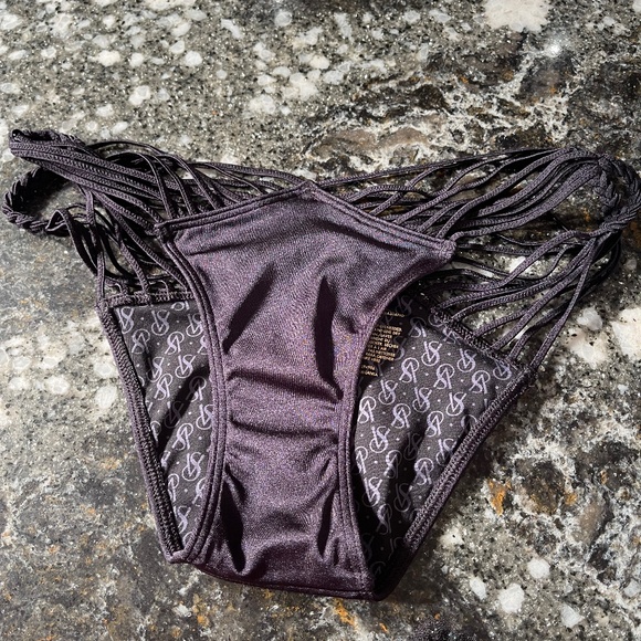 Listing for show and tell on skimpy/thong M bottoms only - Picture 9 of 11